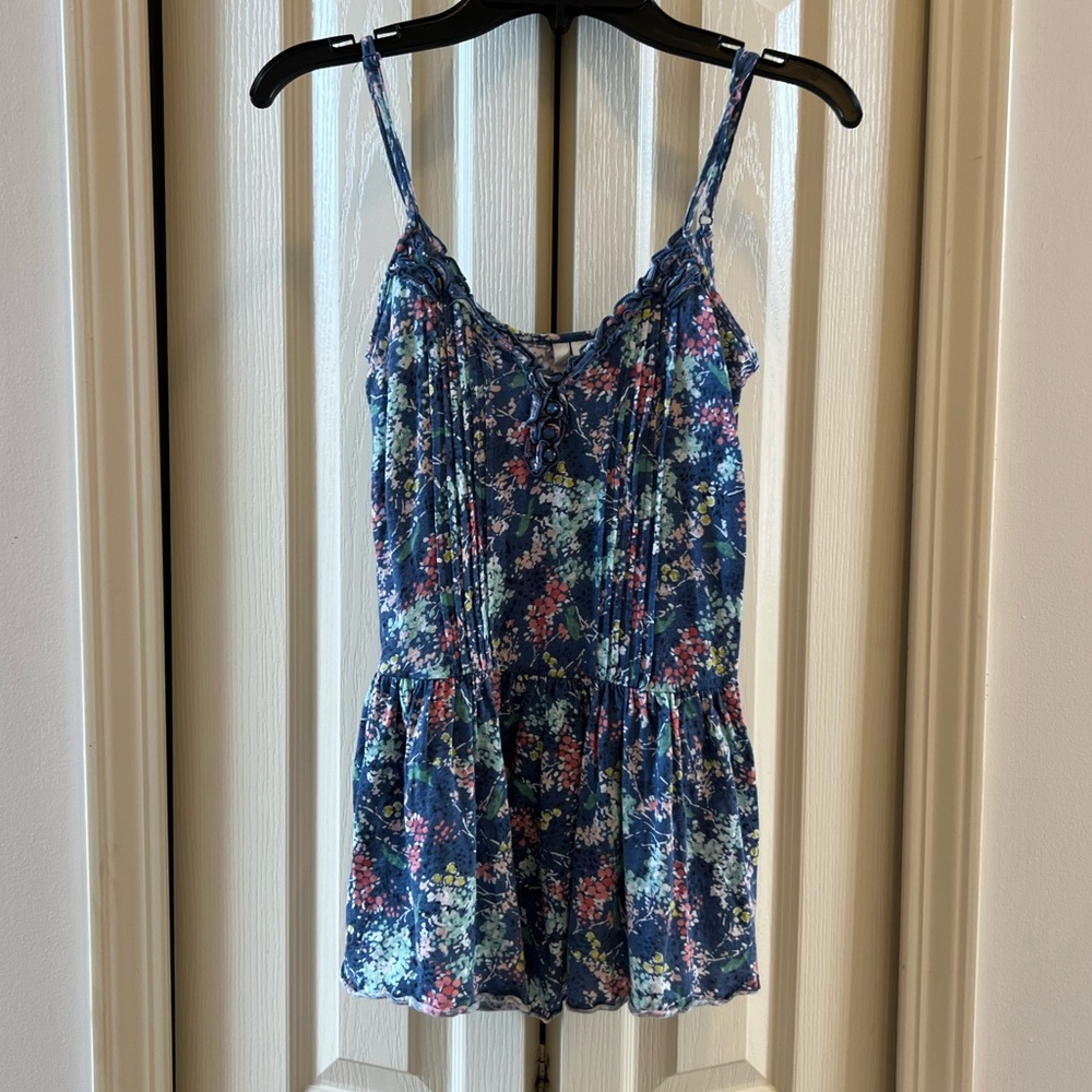 Juniors  XS Tank Top
